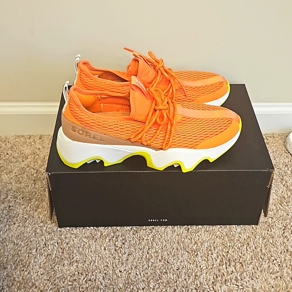 Sorel Orange Kinetic Impact Lace II 9.5 Sneaker